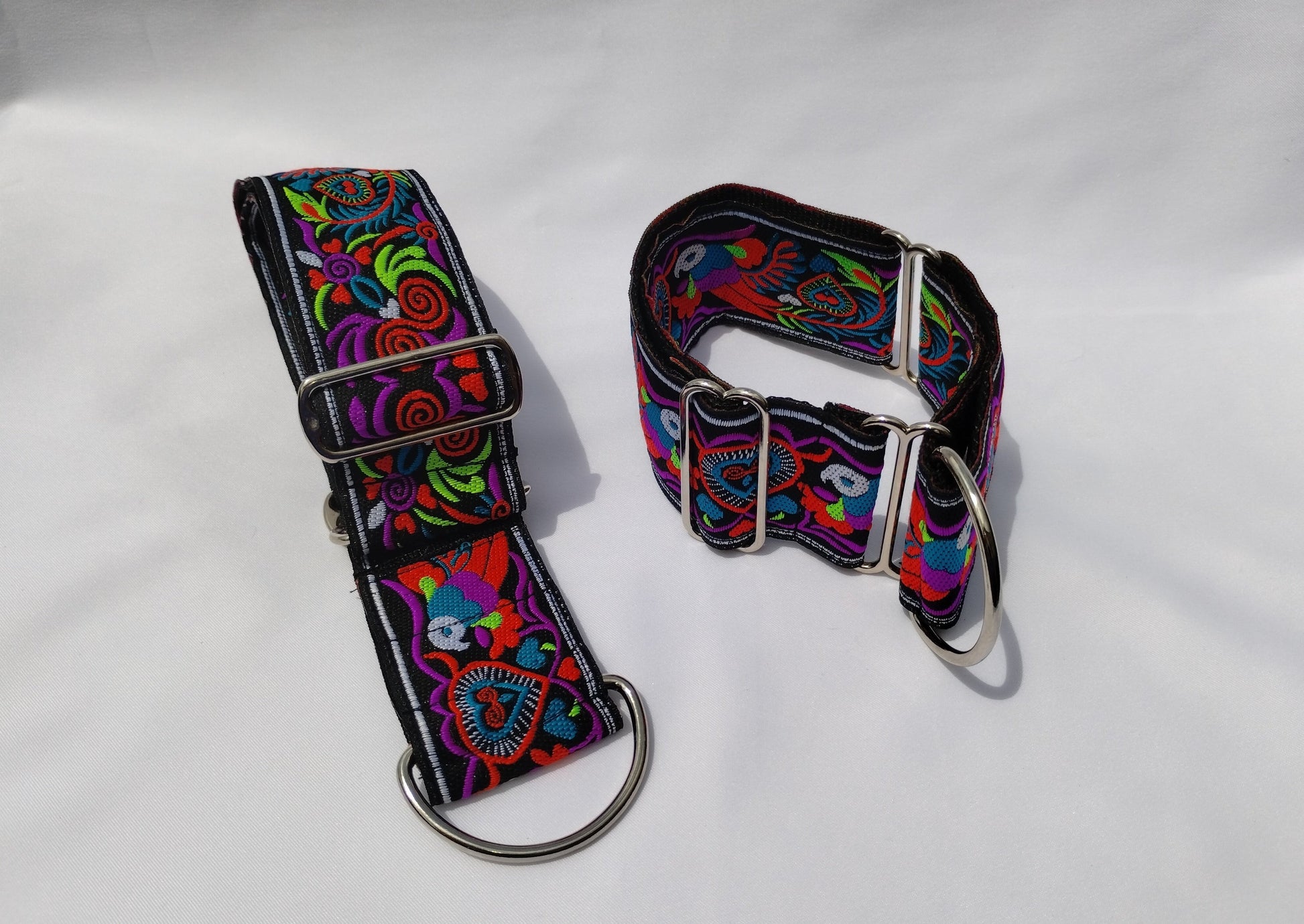 Parrots of Love Martingale Collar