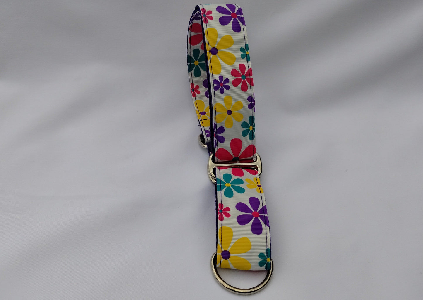 Martingale Collar with Hippie Flower White Grossgrain Ribbon