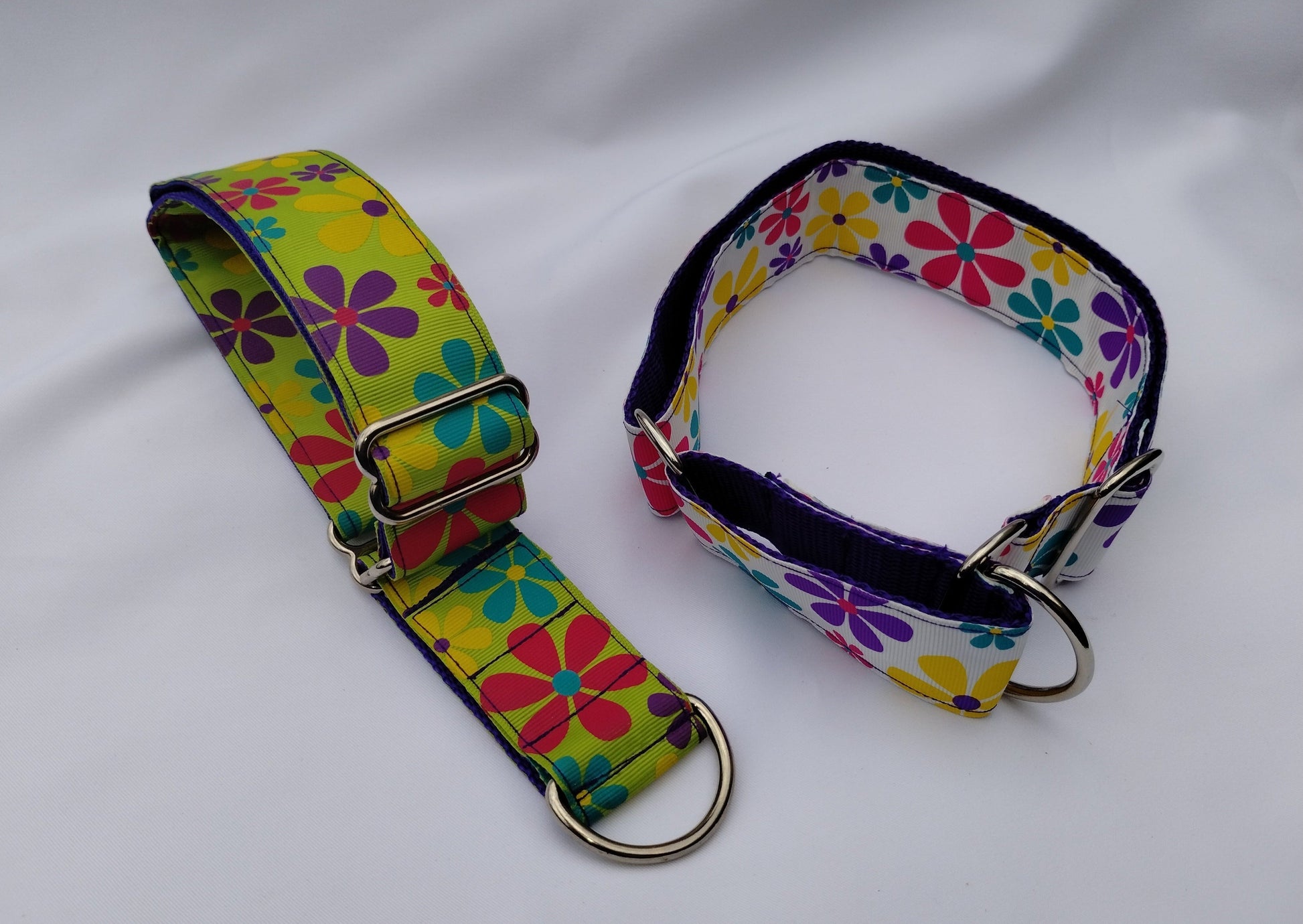 Martingale Collar with Hippie Flower Green and White Grossgrain Ribbon