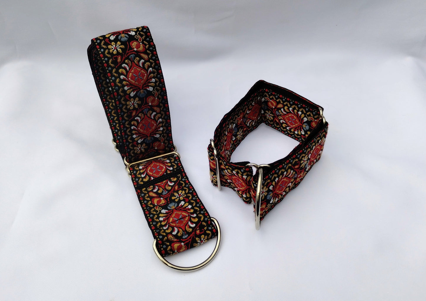 Crown of Flowers Martingale Collar